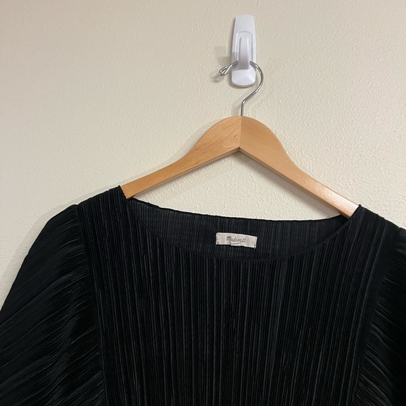 Madewell Texture & Thread Micropleat Top in Black S - Picture 8 of 8